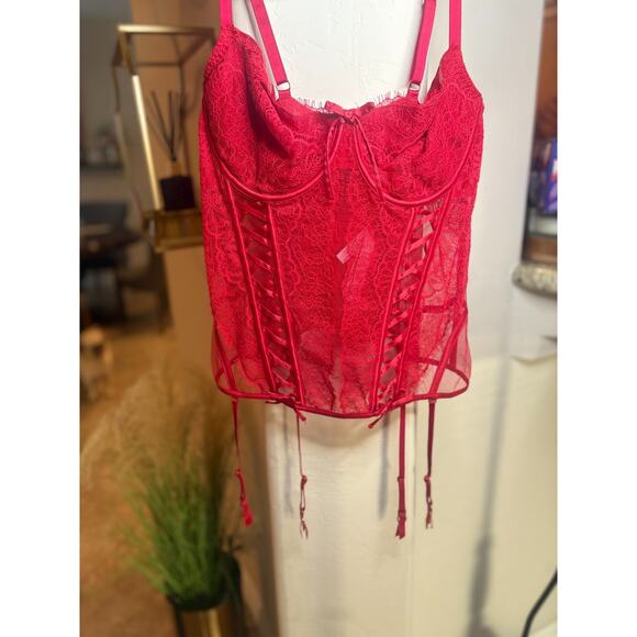 Victoria's secret lace up corset top w/garters red size XL - Picture 3 of 7